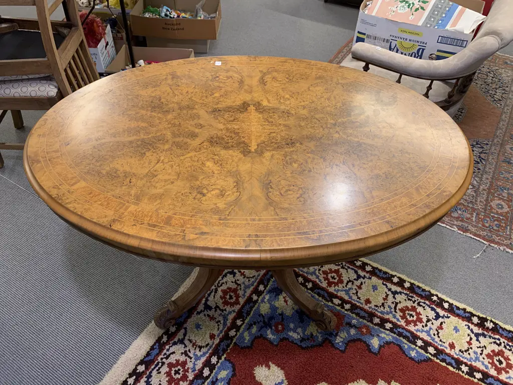 Fine Quality Vict Burr Walnut & Marquetry Loo Table Image 1++