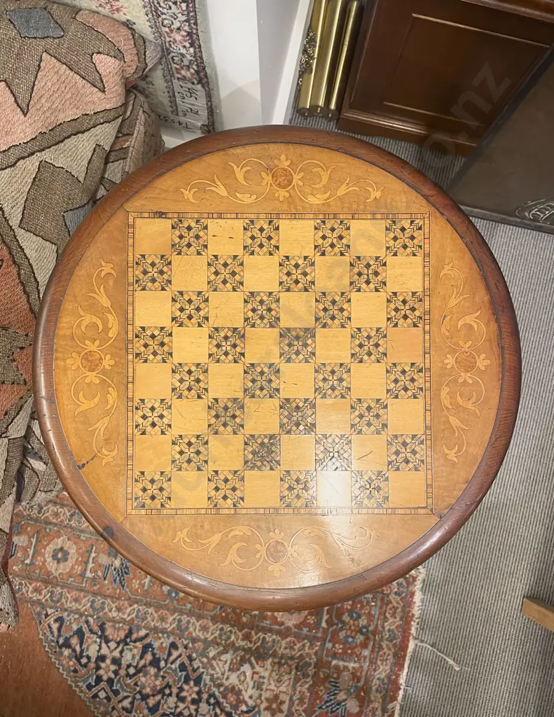 Victorian Sewing Table Image 1++