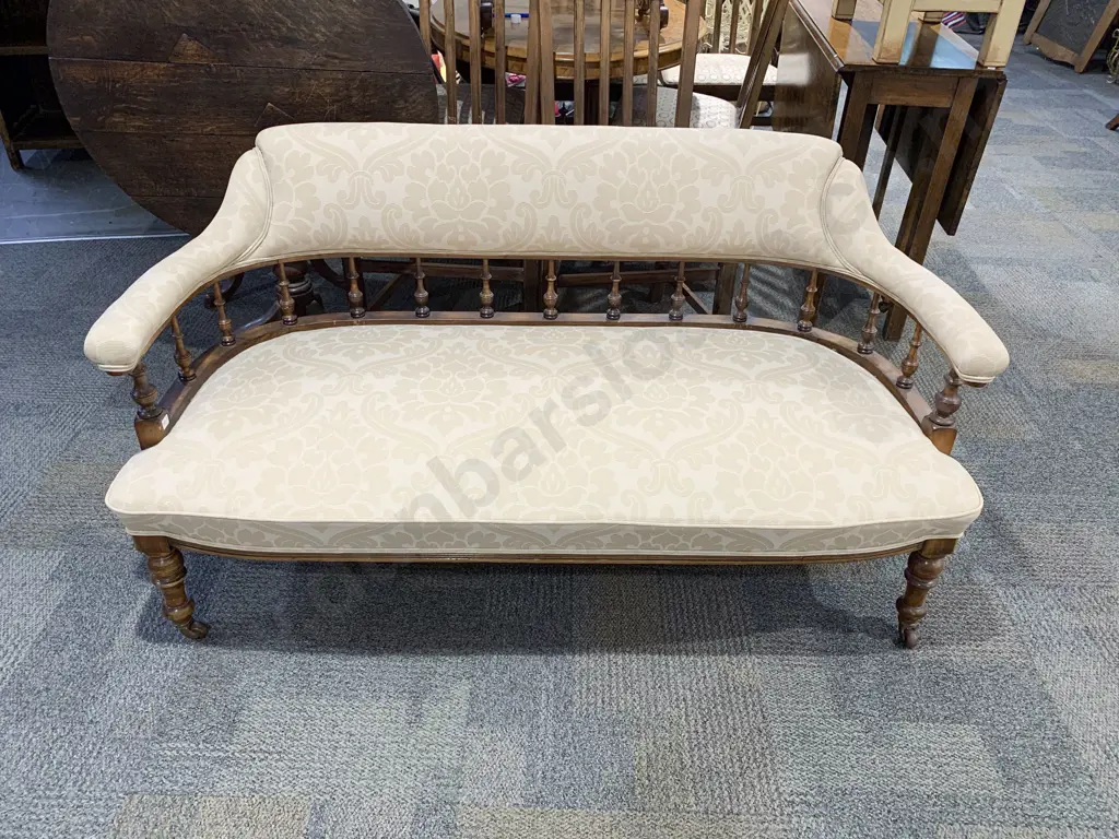 Victorian Spindle Back Parlour Sofa Image 1++