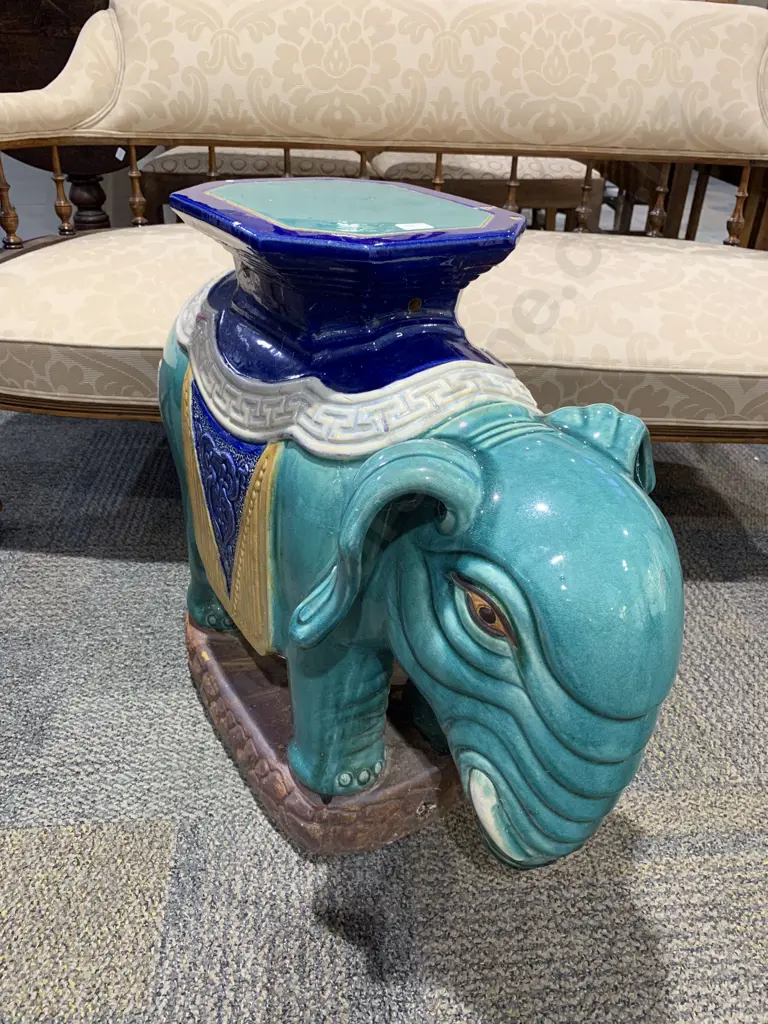 Ceramic Elephant Plant Stand Image 1++