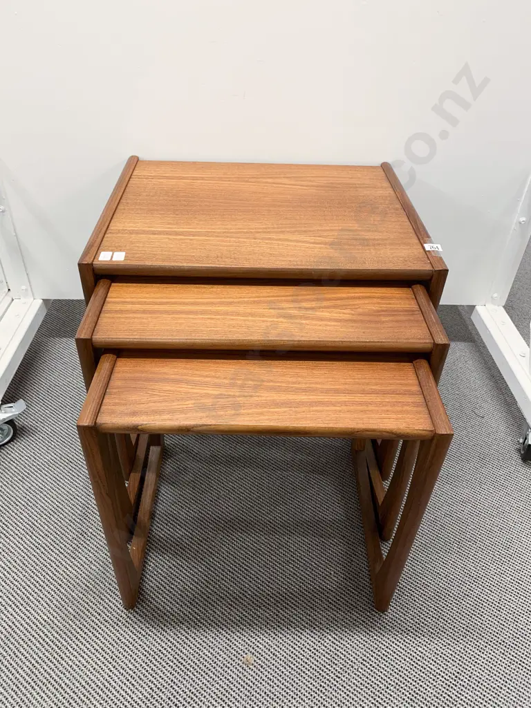 G-Plan Quadrille Nest of Three Tables Image 1++