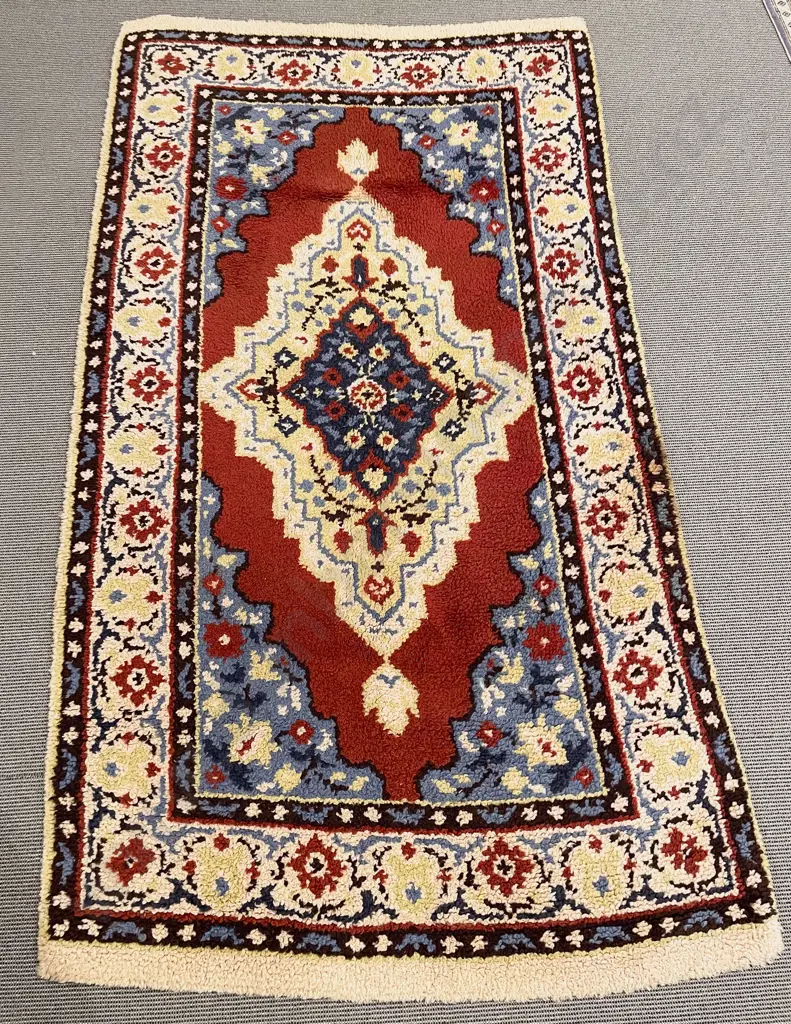 Woollen Floor Rug Image 1++