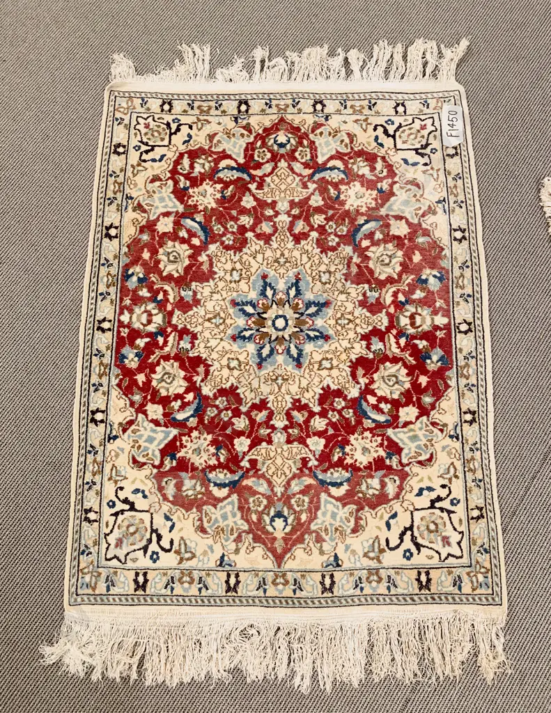 Small Persian Nain Rug Image 1++