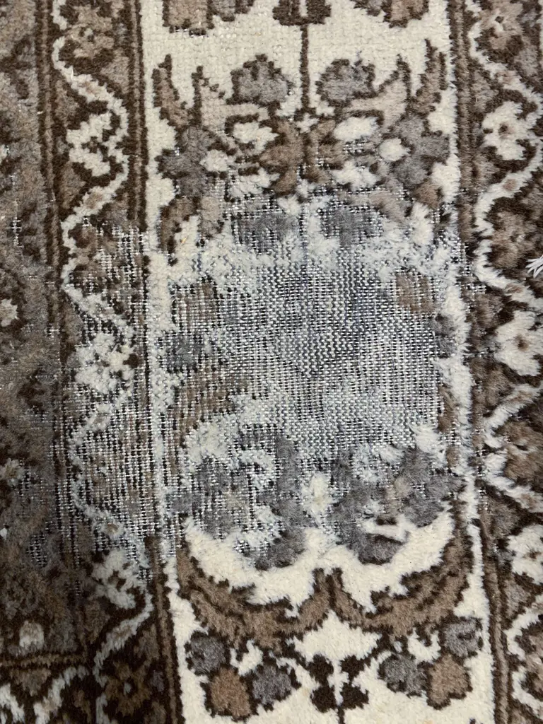 Large Persian Rug Image 1++