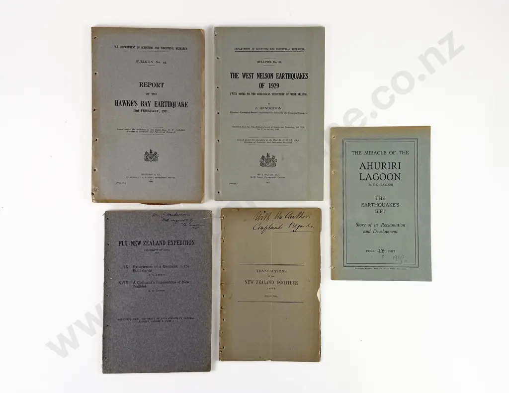 5 Vintage NZ Historical Pamphlets Image 1++