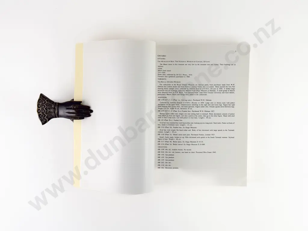 Simmons D R - Catalogue Of Maori Artefacts In The Museum Of Canada And The United States Of America Image 1++