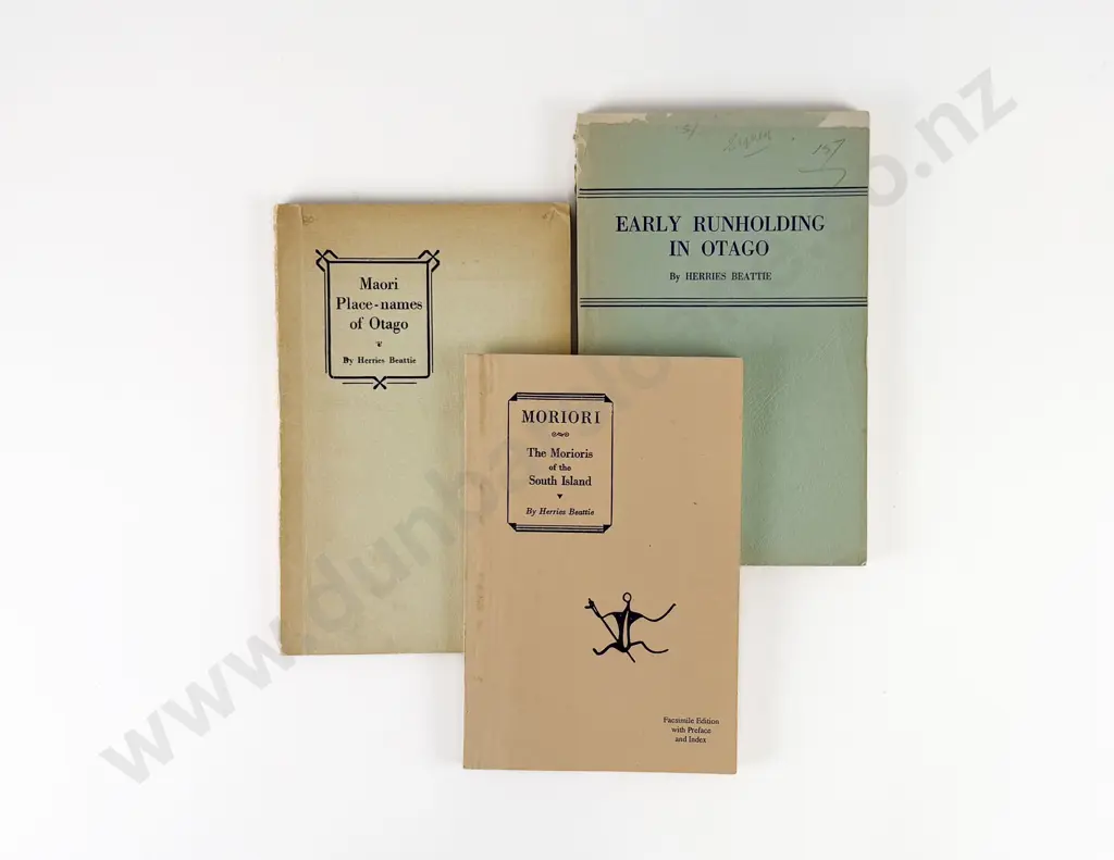 3 Herries Beattie Volumes (2 Signed) Image 1++