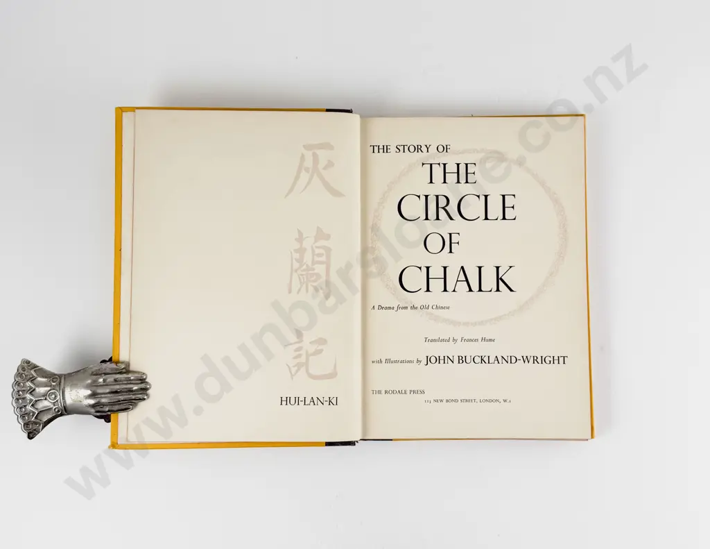 Hume Frances (trans) The Story Of The Circle Of Chalk Image 1++