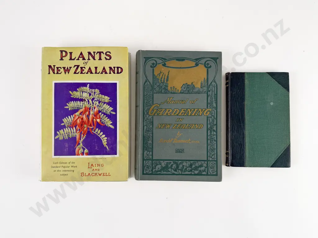 3 New Zealand Natural History Volumes Image 1++