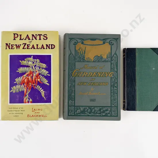 3 New Zealand Natural History Volumes