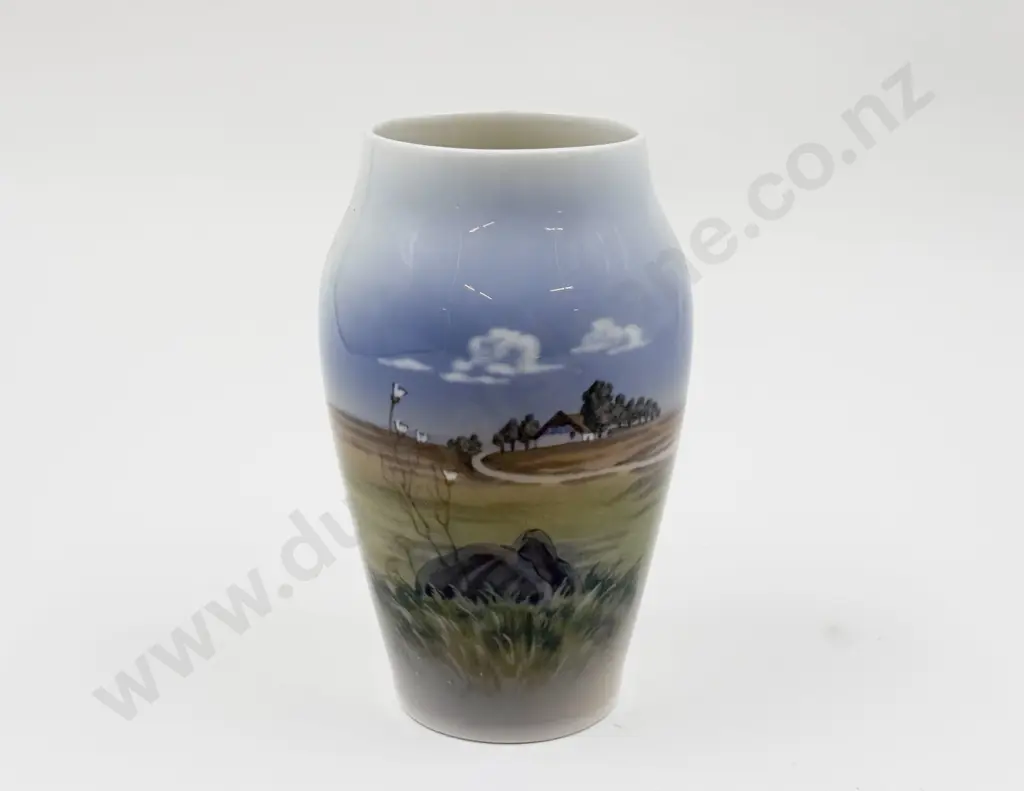 Royal Copenhagen Vase Image 1++