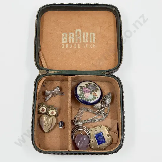 Collection of Assorted Vintage Jewellery