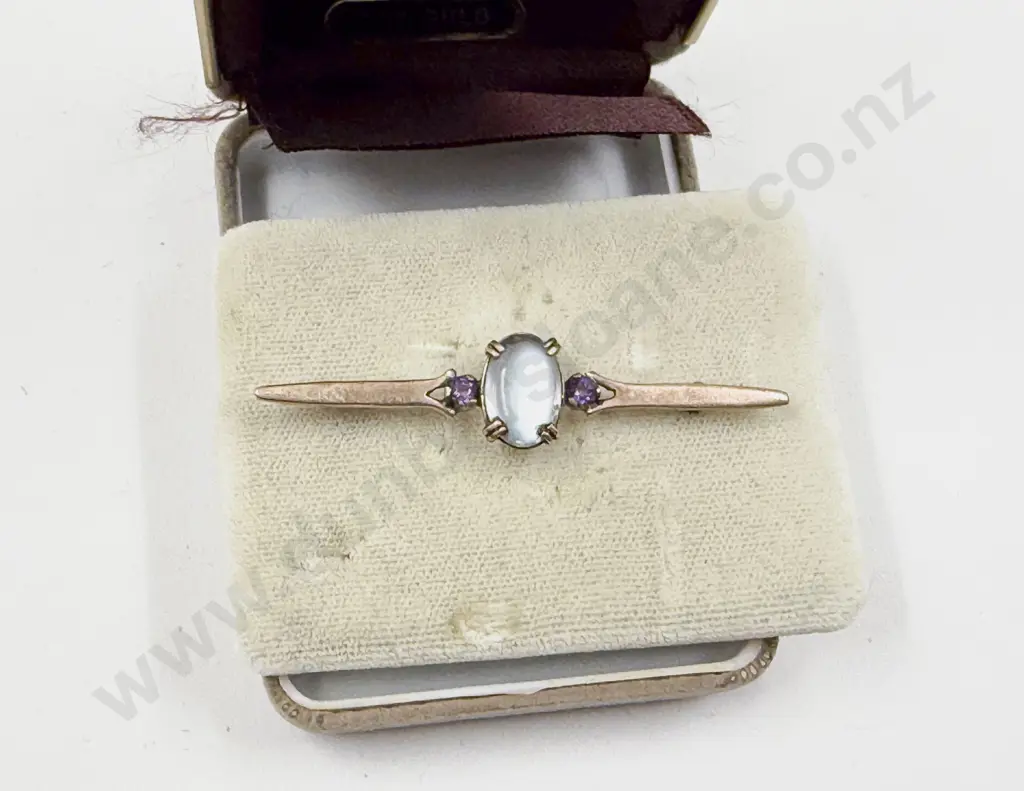 Victorian 9ct Moonstone and Amethyst Bar Brooch Image 1++