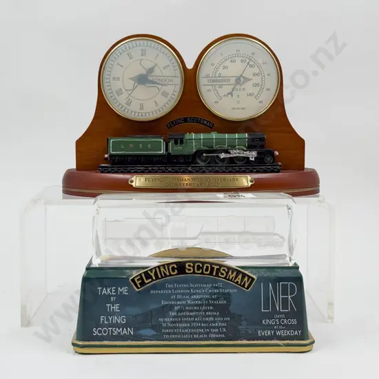 Desk Clock Together with Illuminated Glass Sculpture