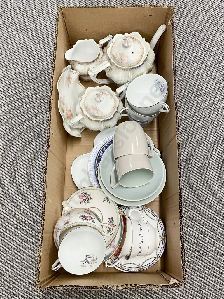 Box Quantity of Assorted Fancy China etc Image 1++