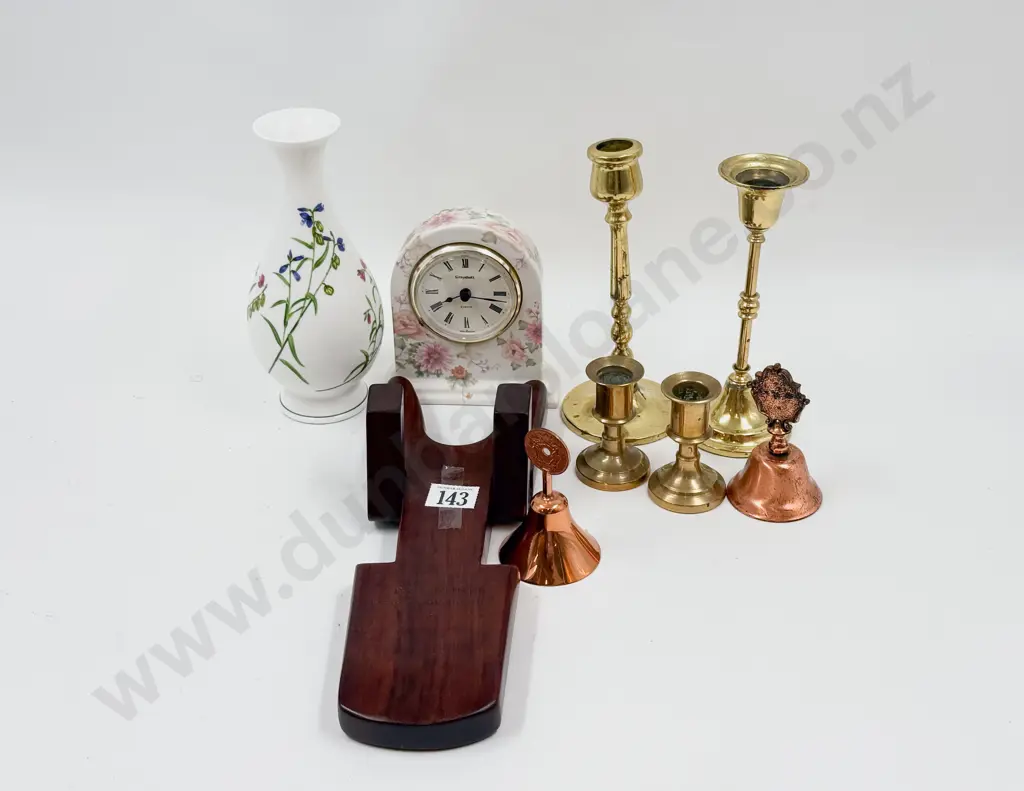 Quantity of Assorted Brassware together with Ceramic Desk Clock etc Image 1++