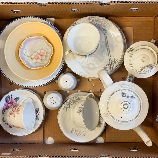 Box Quantity of Assorted Fancy China