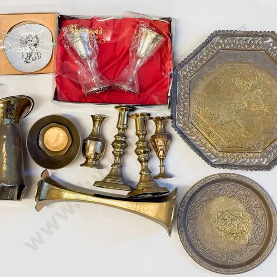 Box Quantity of Assorted Brass Ware etc
