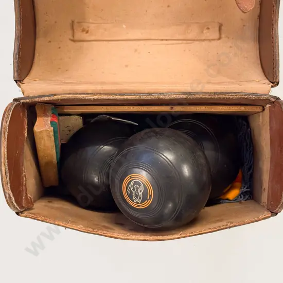 Lawn Bowls in Case