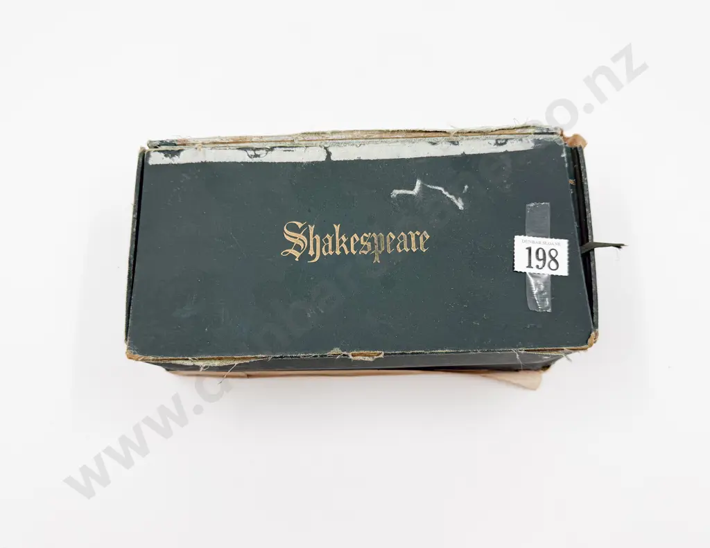 Vintage Boxed Set of Shakepeare's Works Image 1++