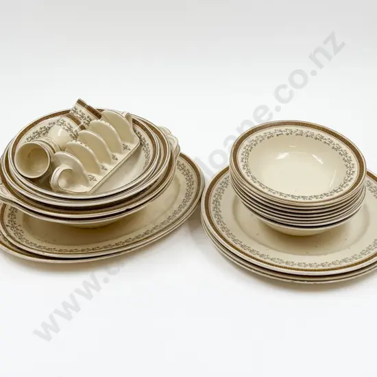 Quantity of Johnson Bros Dinner China