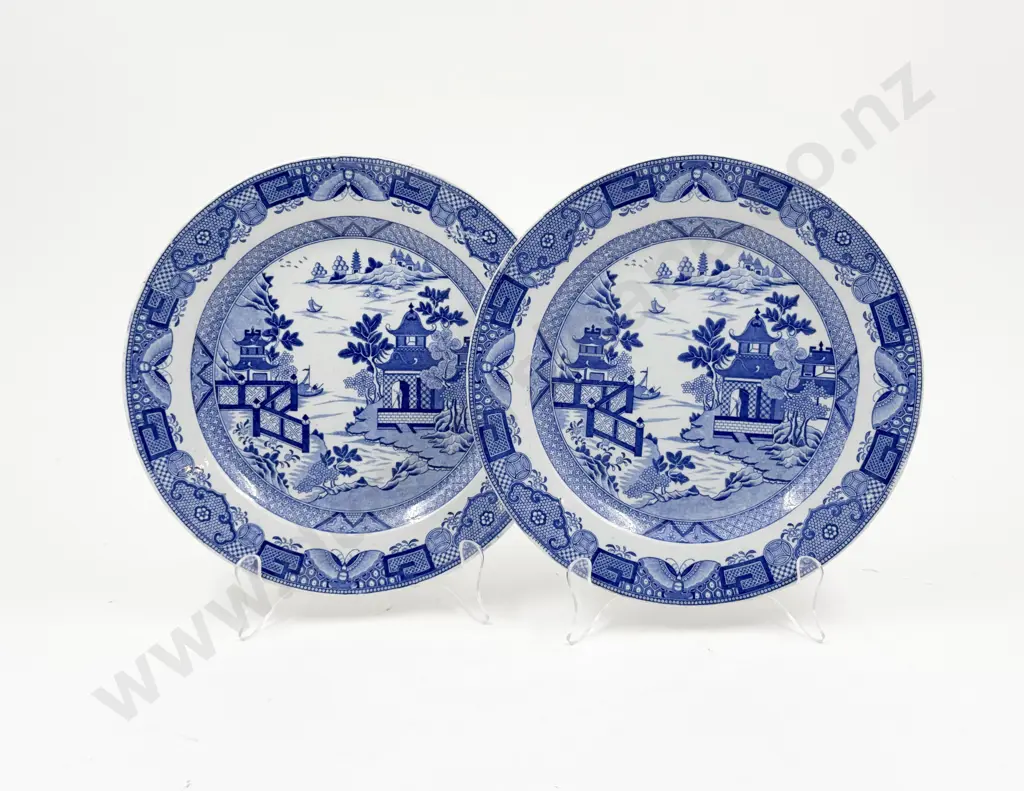 Pair of Probable Wedgwood Mid C19th Blue & White Willow Pattern Plates Image 1++