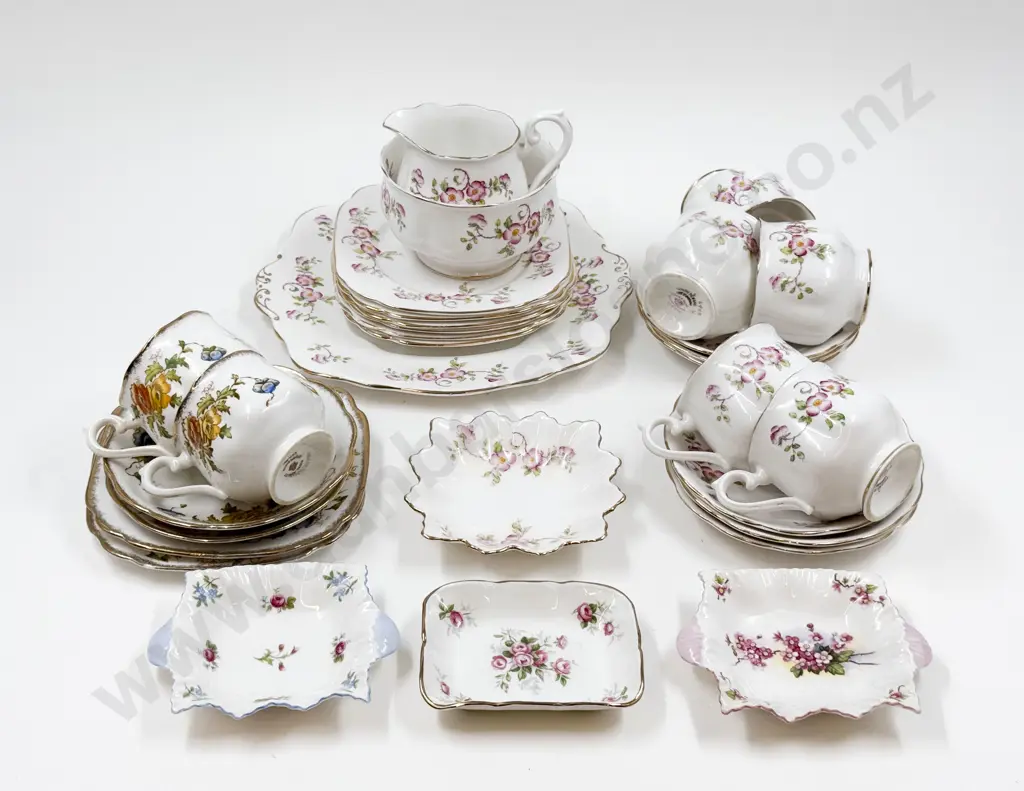Quantity of Assorted Tea China incl Royal Albert & Shelley Image 1++