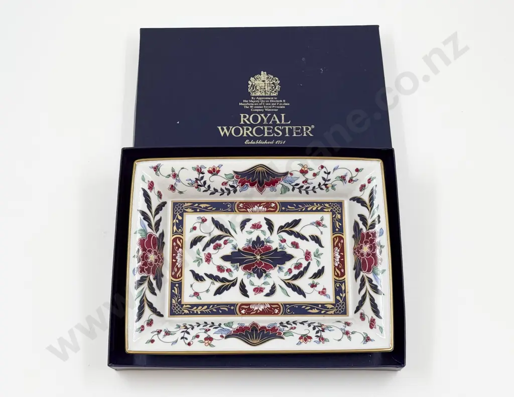 Boxed Royal Worcester "Prince Regent" Rectangular Dish Image 1++