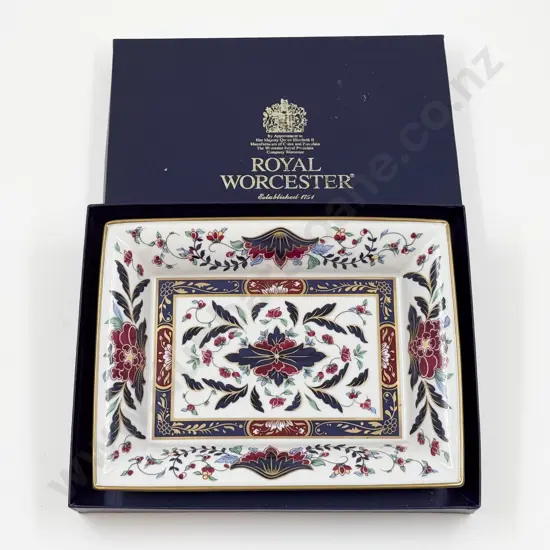 Boxed Royal Worcester "Prince Regent" Rectangular Dish