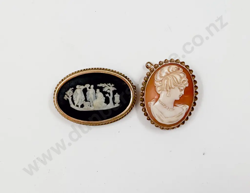 9ct Framed Cameo Brooch with Wedgwood Brooch Image 1++