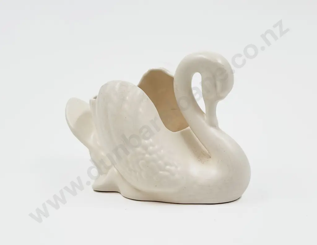 Small Crown Lynn Swan Image 1++