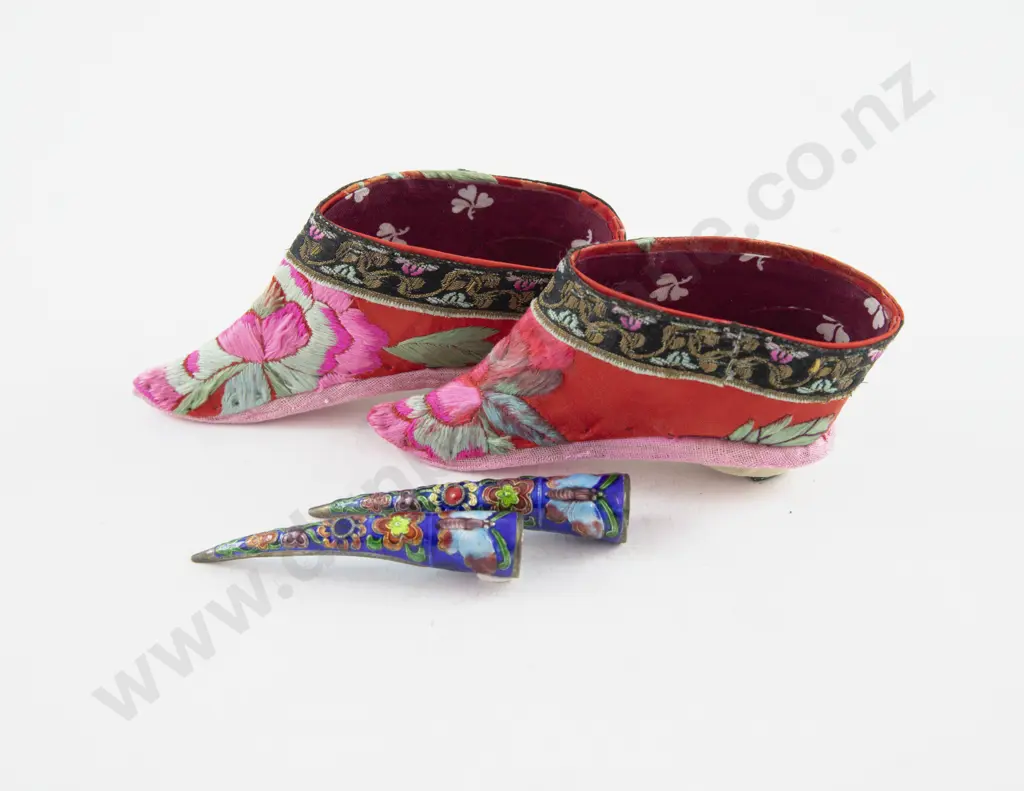 Pair Chinese Replica Silk Slippers and Pair Ornately Enamelled Fingernail Guards Image 1++