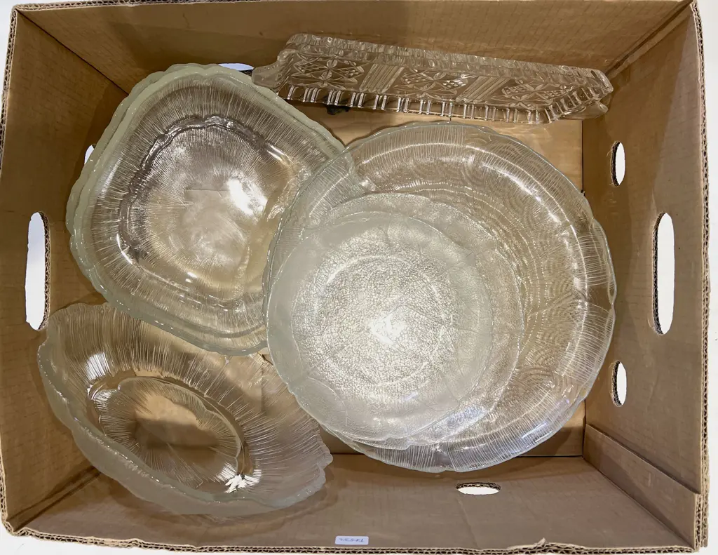 Box of Assorted Glass Servingware Image 1++
