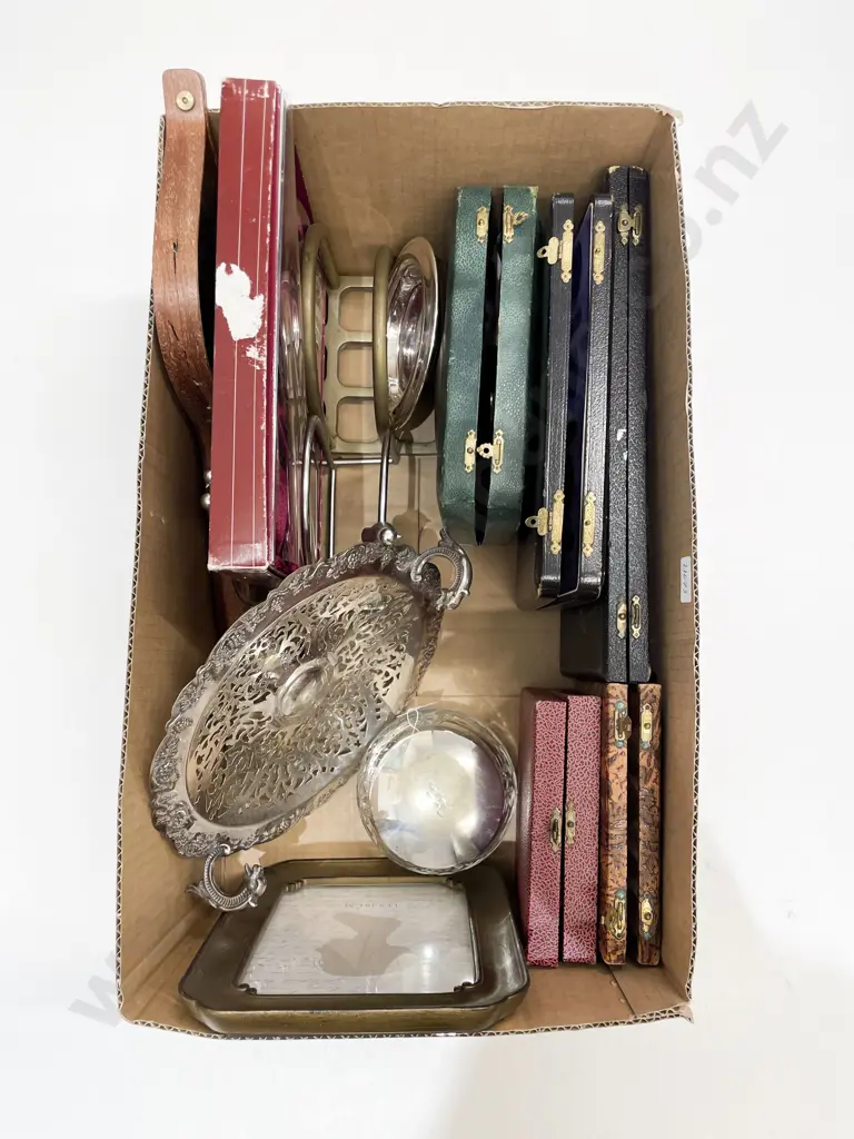 Quantity of Assorted S/Plate & Empty Cutlery Boxes etc Image 1++