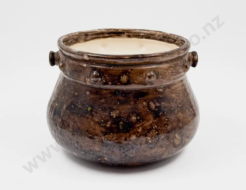 Phyl Jenness Pot Image 1++