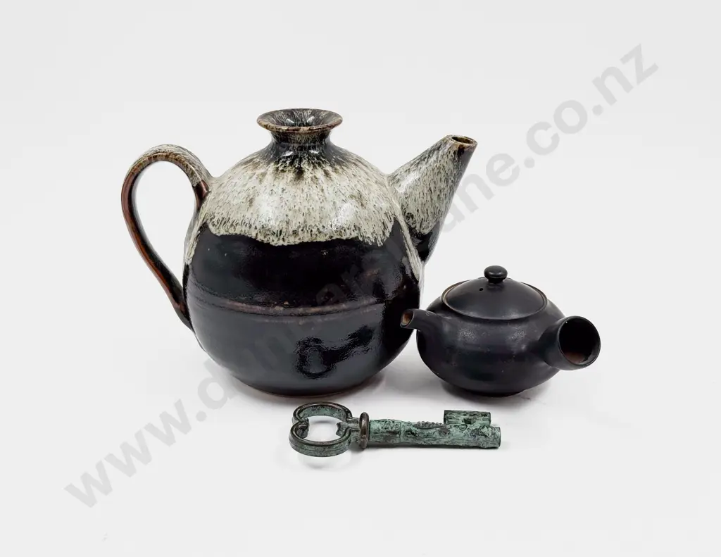 Two Pieces of NZ Pottery & Other Image 1++