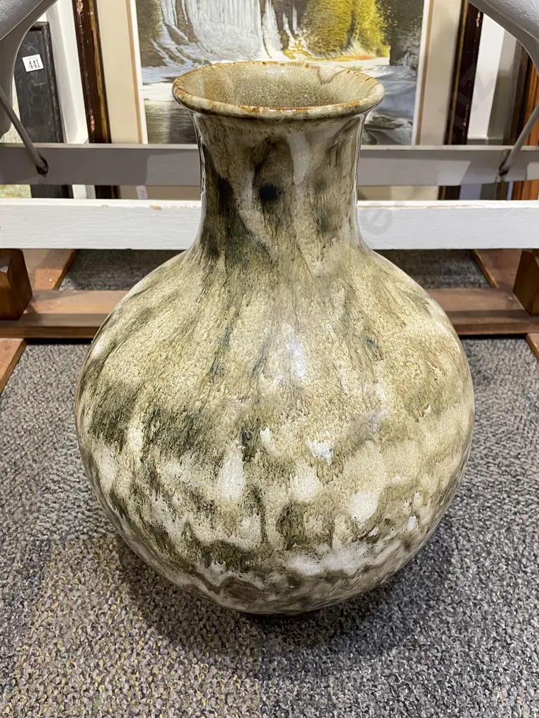 Portugese Floor Vase Image 1++