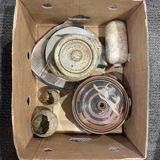 Box of Assorted Pottery