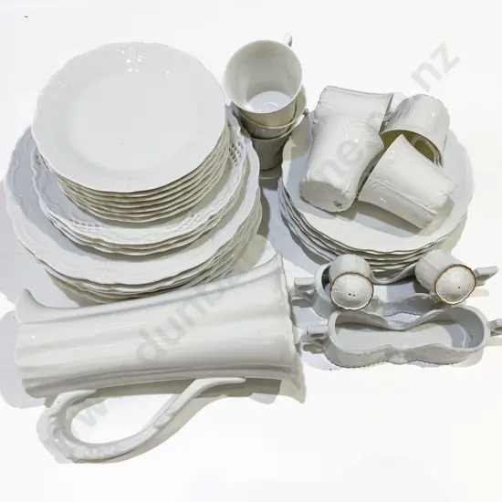Box Quantity of Assorted Fine Quality White Crockery