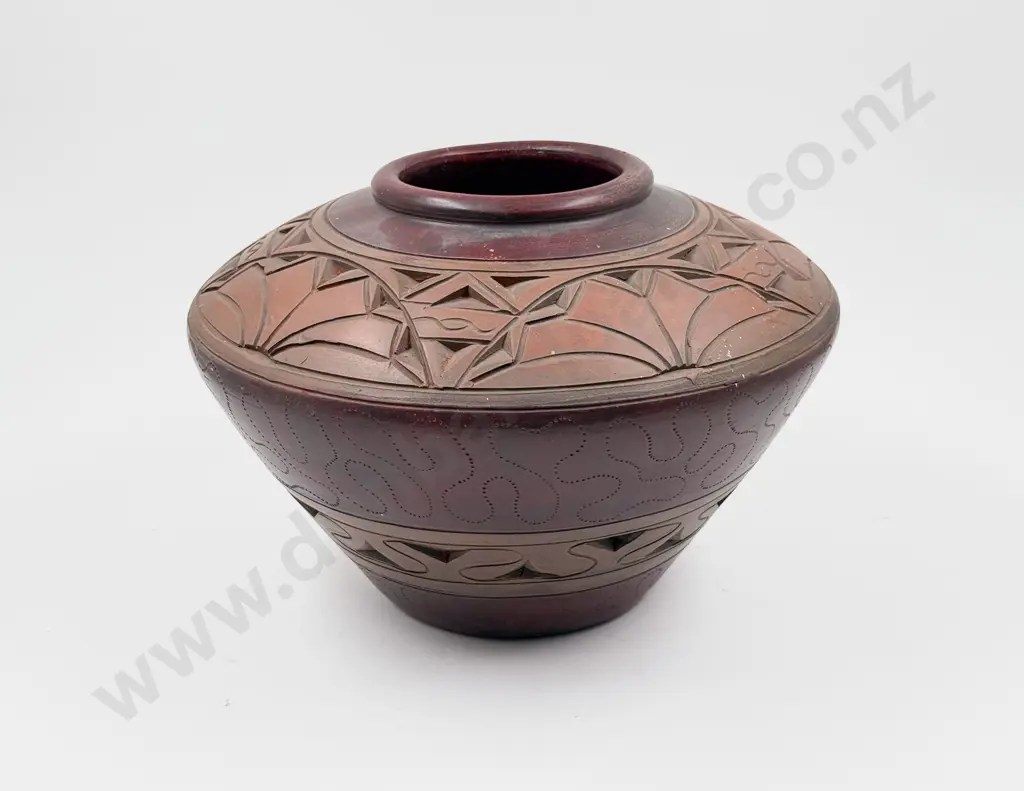 Decorative Pottery Vase Image 1++