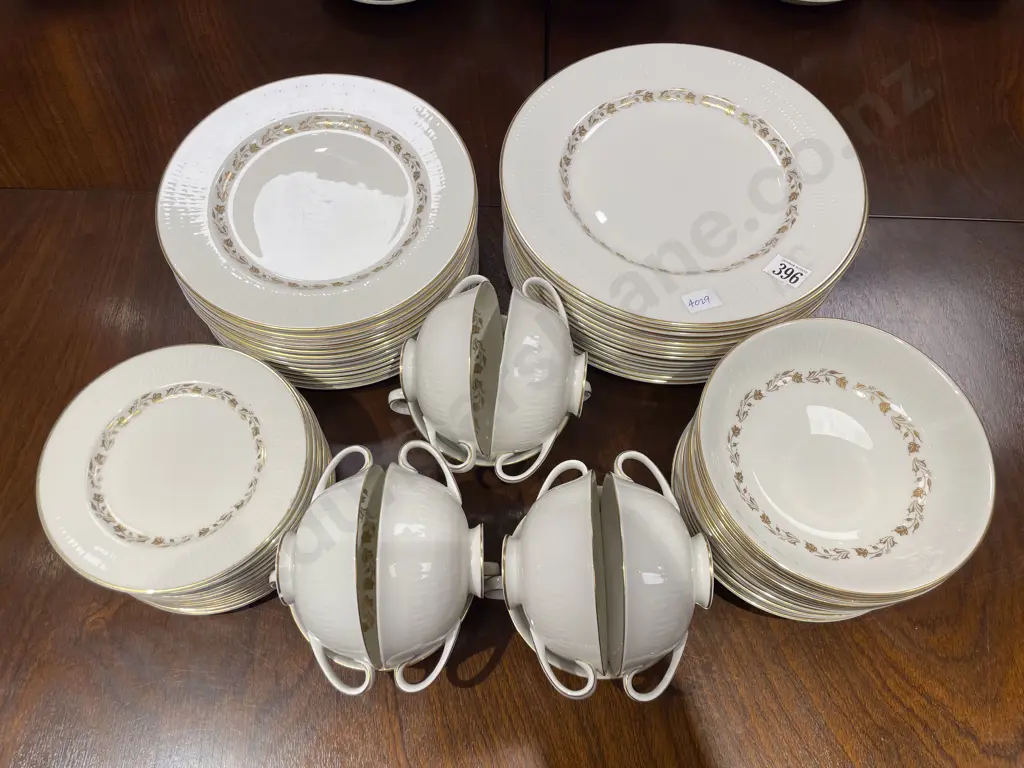 RD "Fairfax" Pattern Dinner China Image 1++