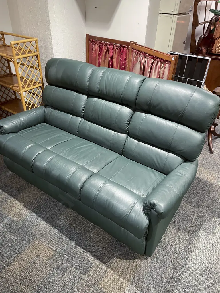 Three Piece Green Leather Lazyboy Lounge Suite Image 1++