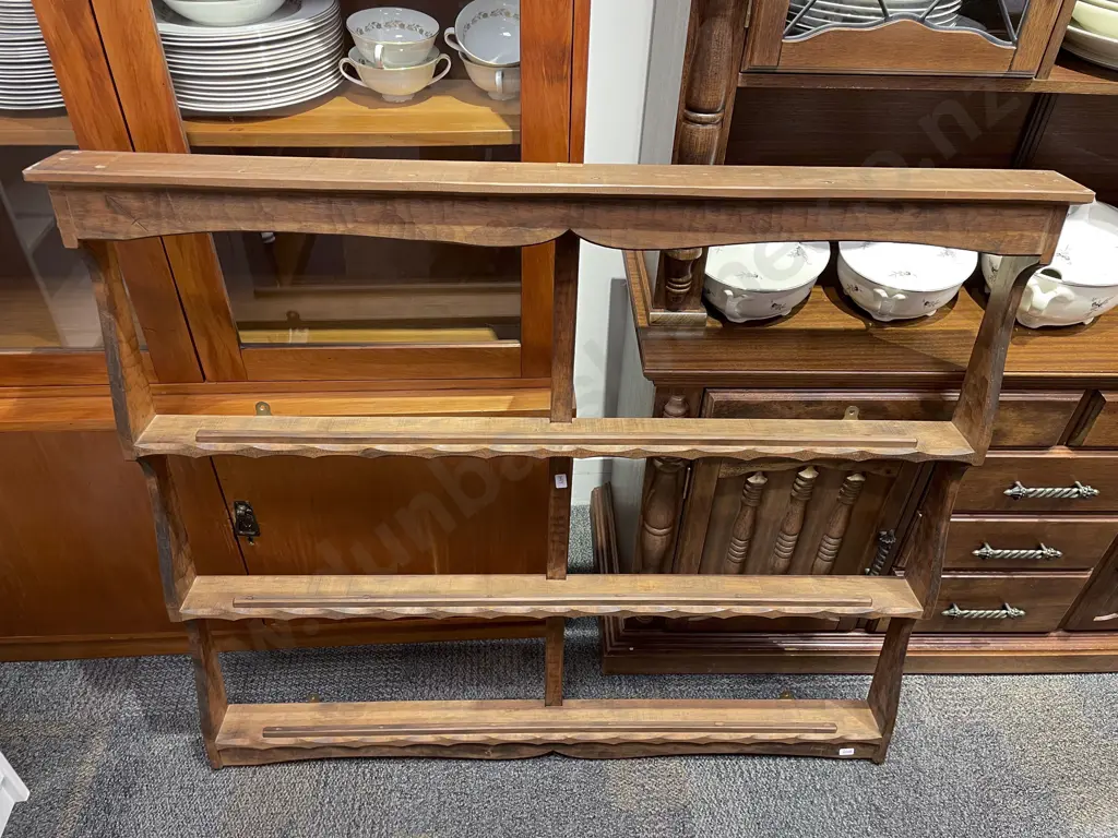 Chapman Taylor Open Wall Hanging Plate Rack Image 1++