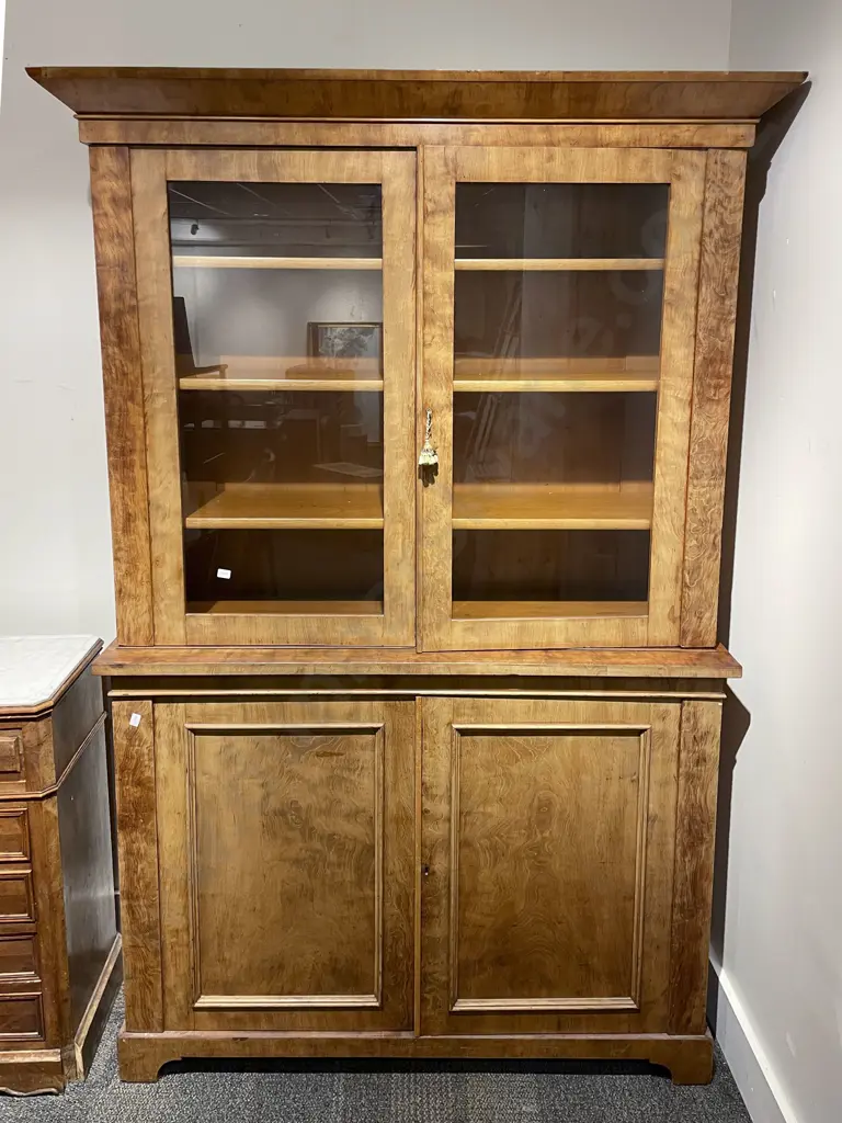 Victorian Walnut Bookcase Cabinet Image 1++