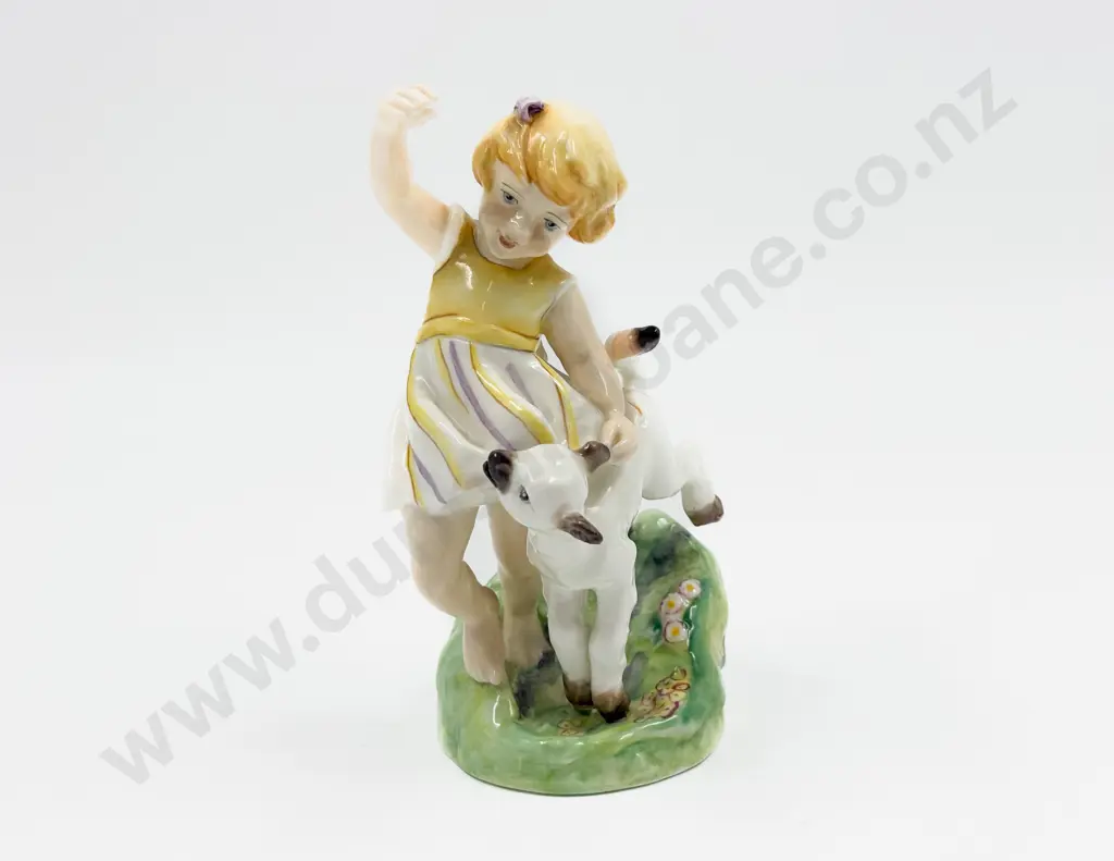 Royal Worcester Figure "April" Image 1++