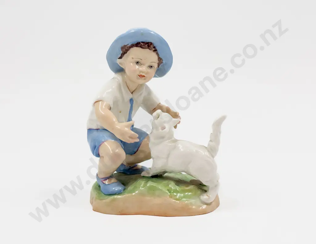 Royal Worcester Figure "September" Image 1++