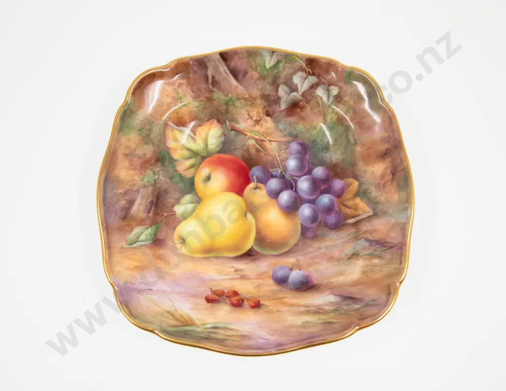 Royal Worcester Shallow Square Dish Image 1++
