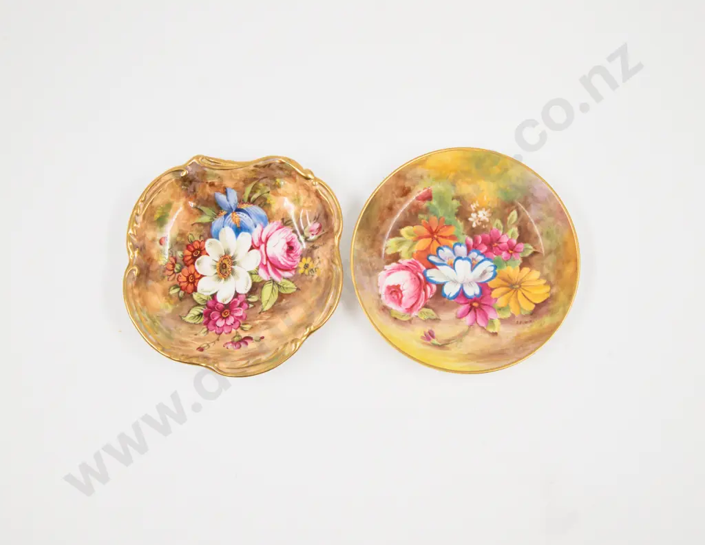 Two Small Royal Worcester Dishes Image 1++