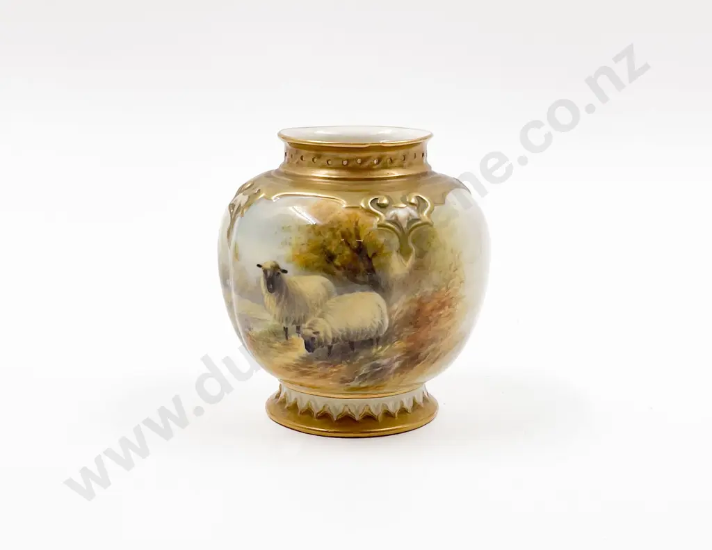 Royal Worcester Lobed Ovoid Vase Image 1++