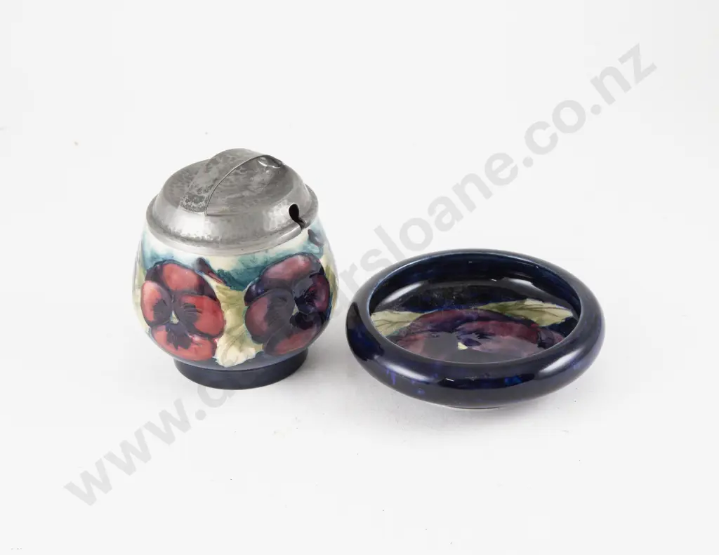 Moorcroft Pansy Pattern Covered Sugar Bowl Image 1++